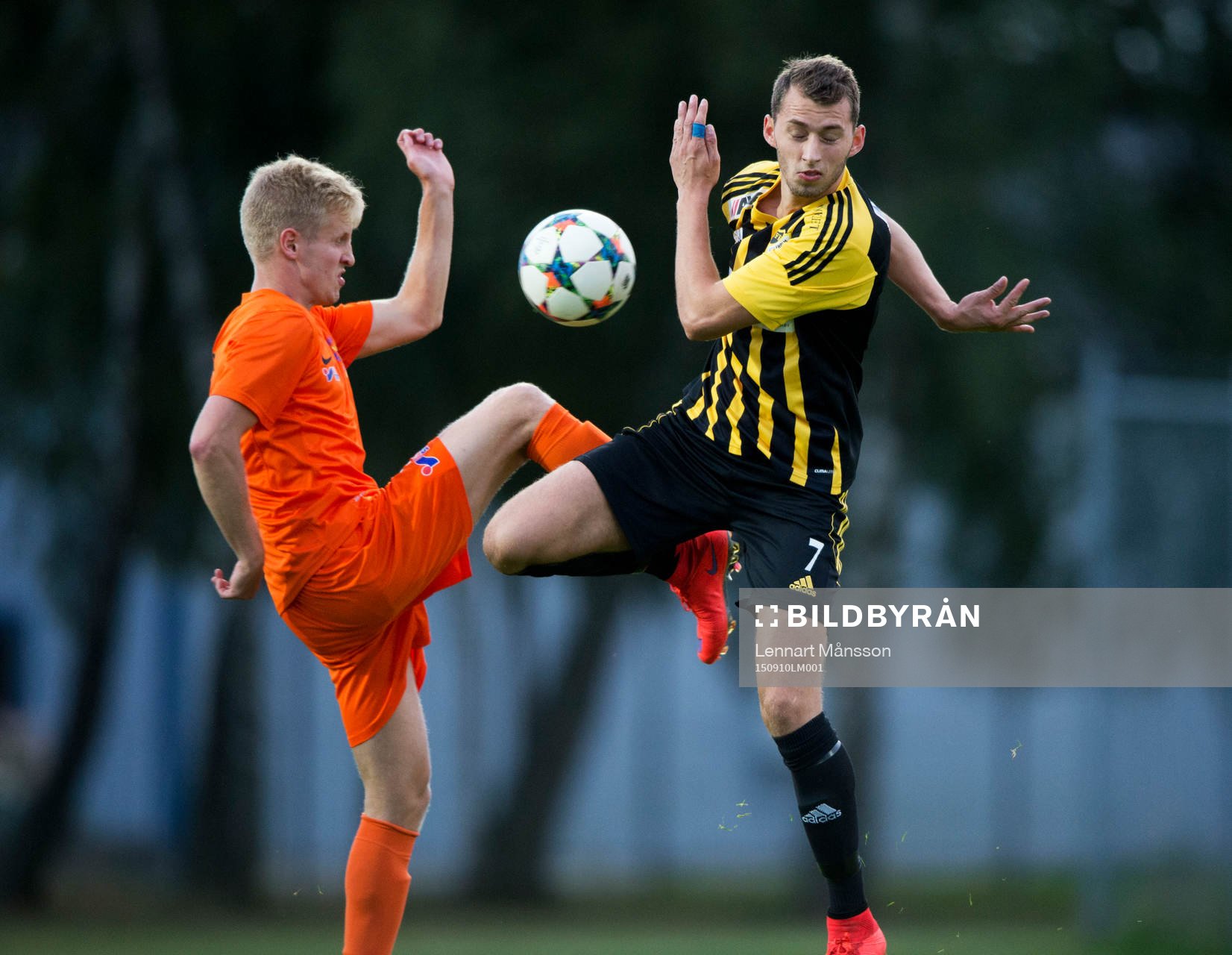 IFK Hässleholms Ilir Salja i matchen i division 2 mellan