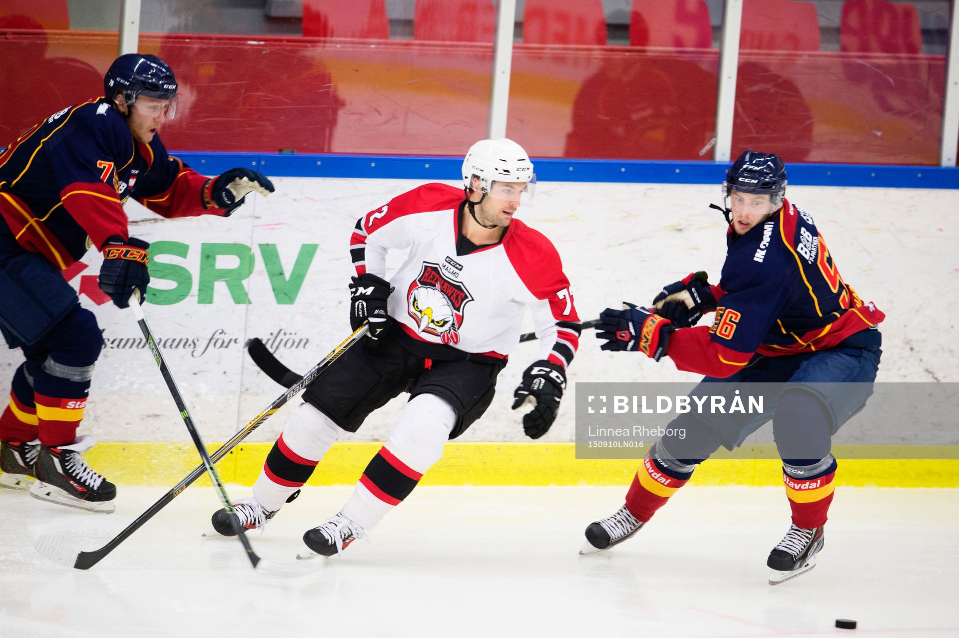 Djurgårdens Emil Lundberg, Malmö Redhawks T.J. Galiardi