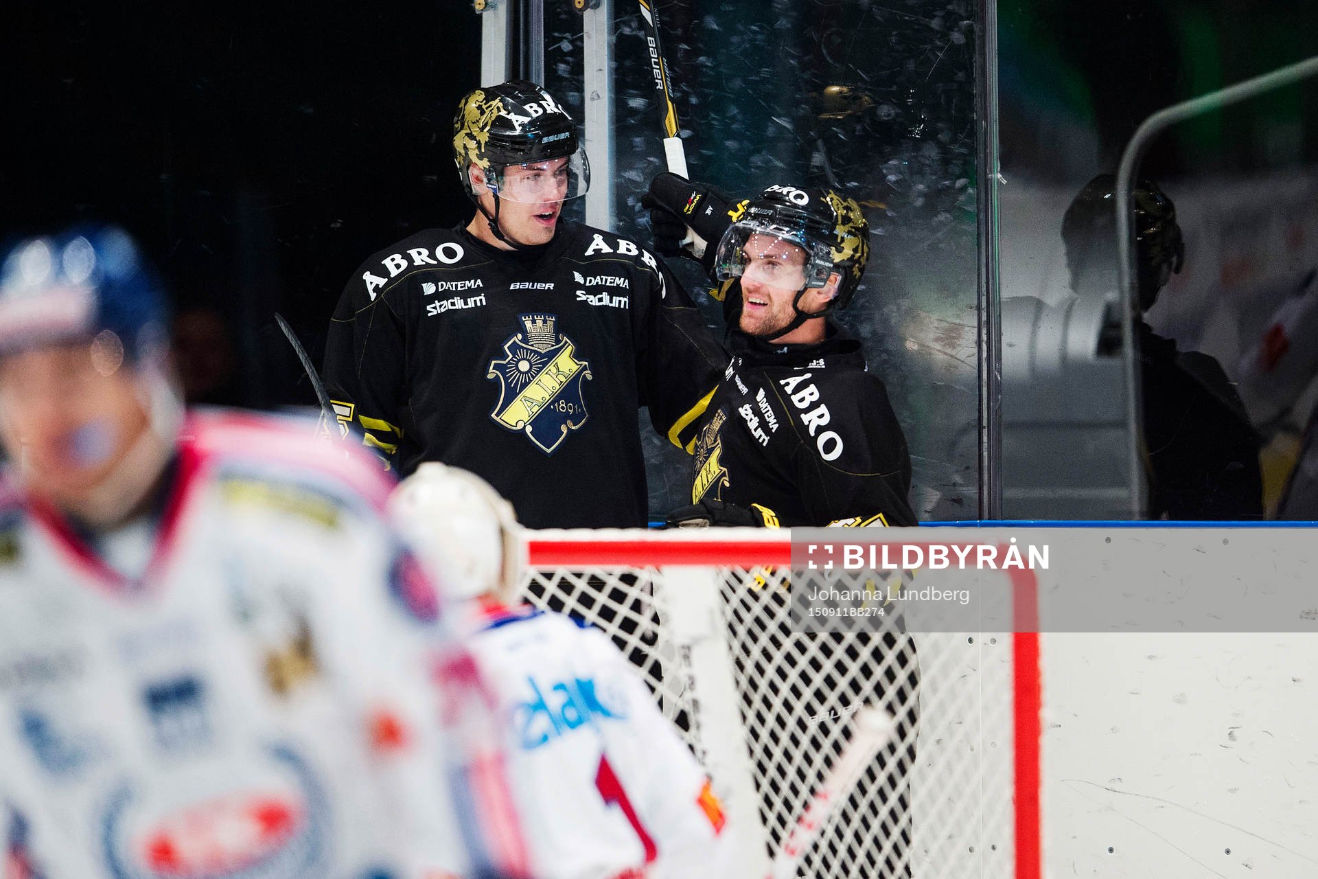 s Simon Fredriksson och Oscar Steen jublar