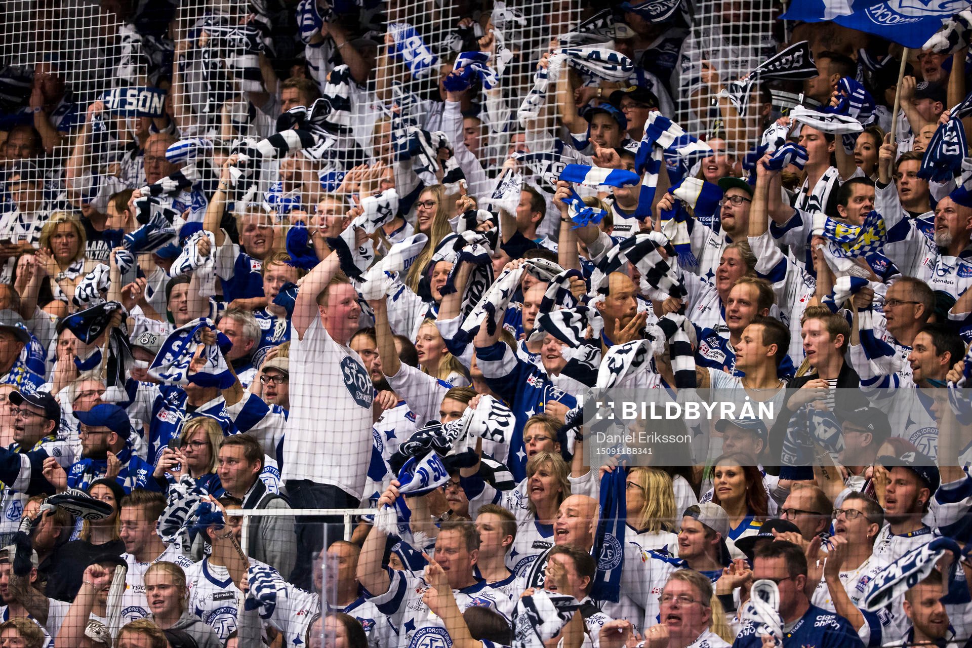 Leksands supporter jublar