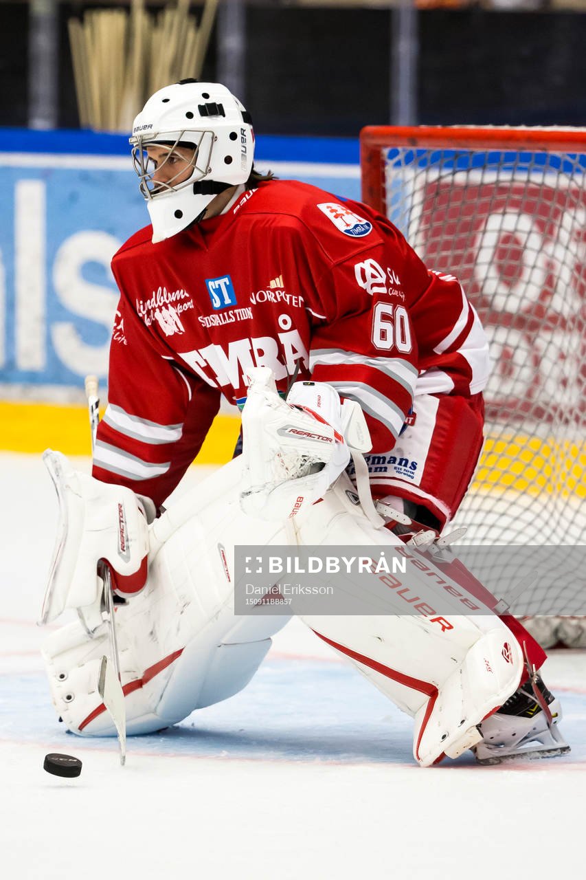 Timrå målvakt Adam Ohre i ishockeymatchen i