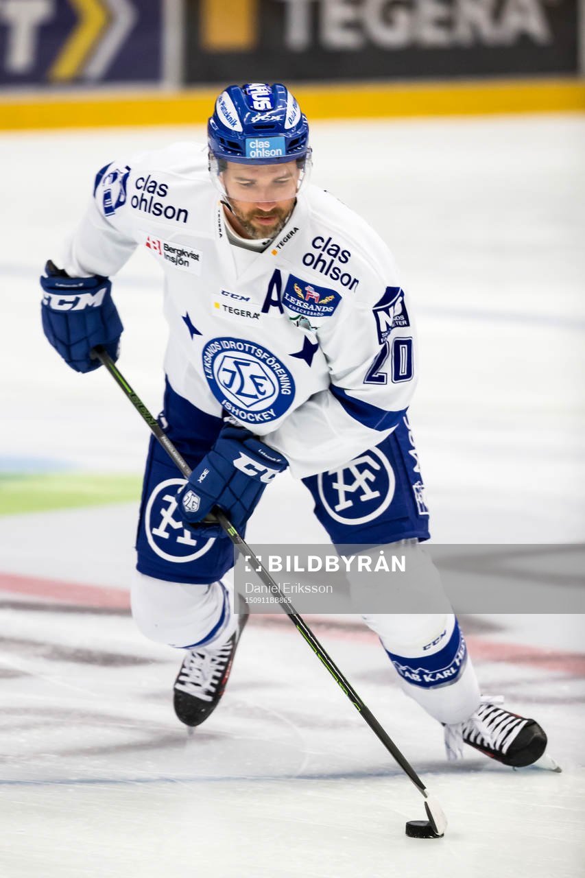 Leksand Tommi Paakkolanvaara i ishockeymatchen i
