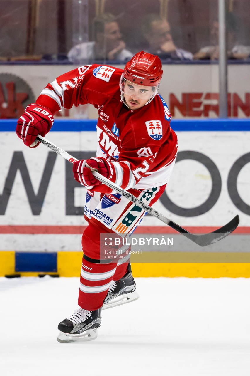 Timrå Jens Westin i ishockeymatchen i hockeyallsvenskan