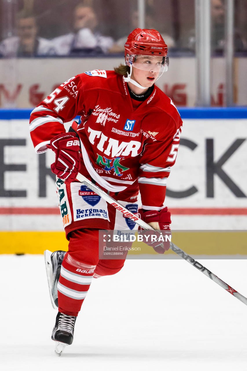 Timrå Jonathan Dahlén i ishockeymatchen i