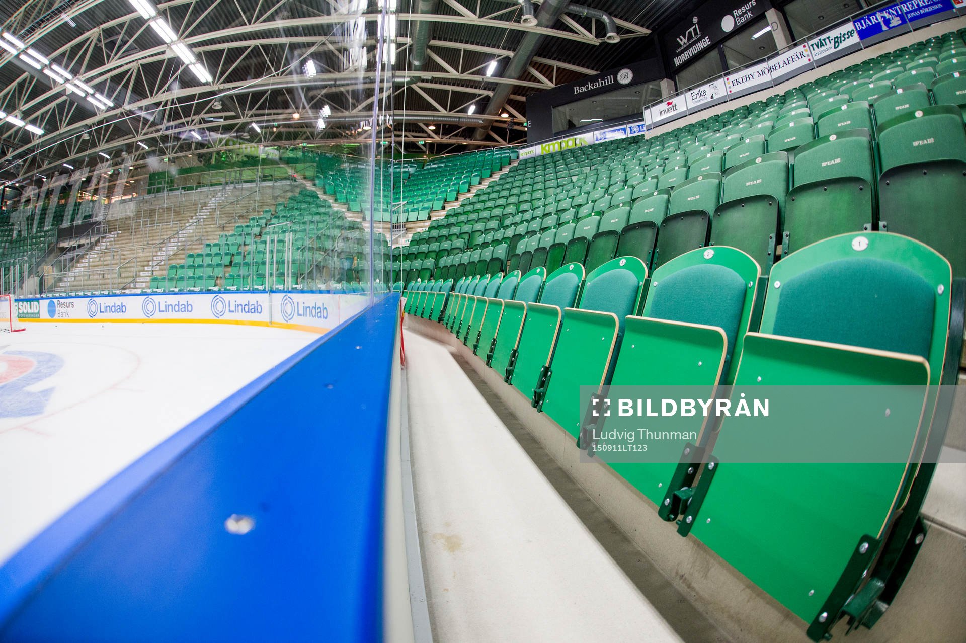 Nya sittplatser precis vid isen på Lindab Arena
