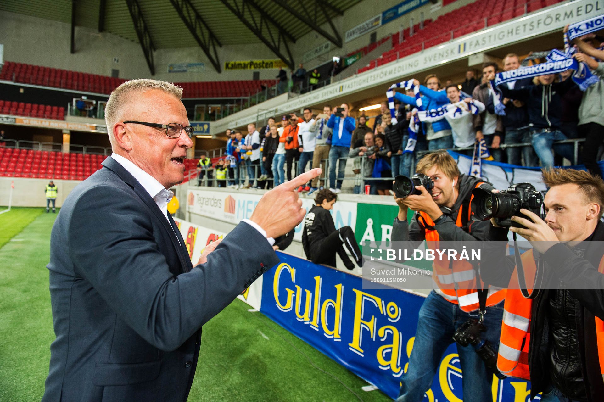 Norrköpings tränare Jan Andersson jublar efter fotbollsmatchen i Allsvenskan mellan Kalmar och Norrköping den 11 september 2015 i Kalmar.