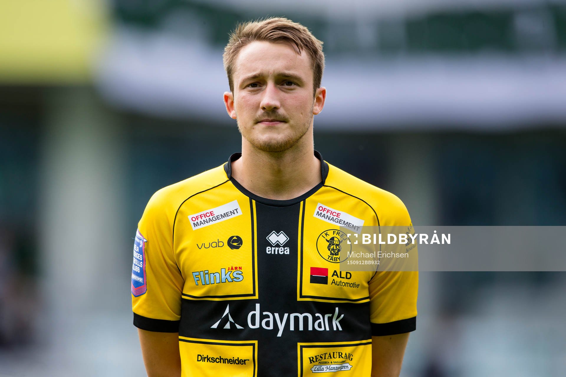 Frejs Smajl Suljevic innan fotbollsmatchen i Superettan mellan GAIS och IK Frej den 12 september 2015 i Göteborg.