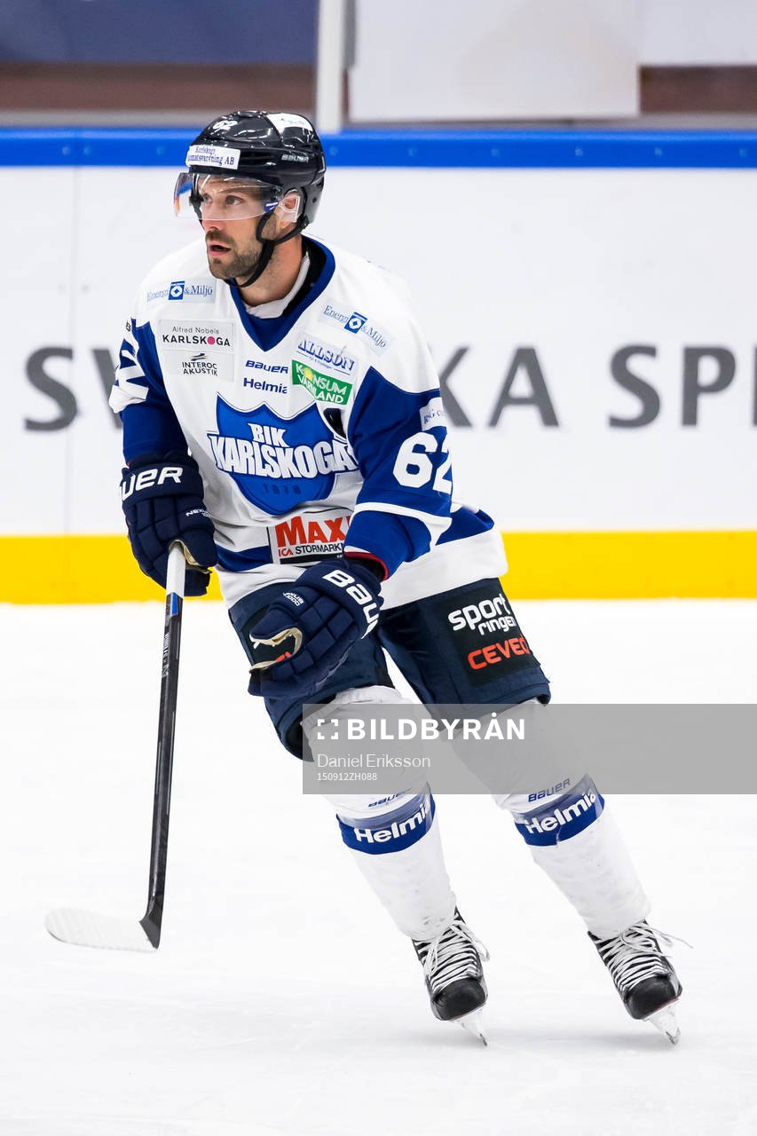 Karlskogas Daniel Wessner  i ishockeymatchen i