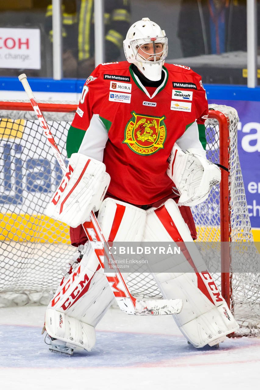 Moras Jacob Johansson i ishockeymatchen i hockeyallsvenskan