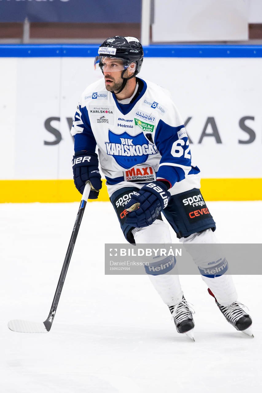 Karlskogas Daniel Wessner  i ishockeymatchen i