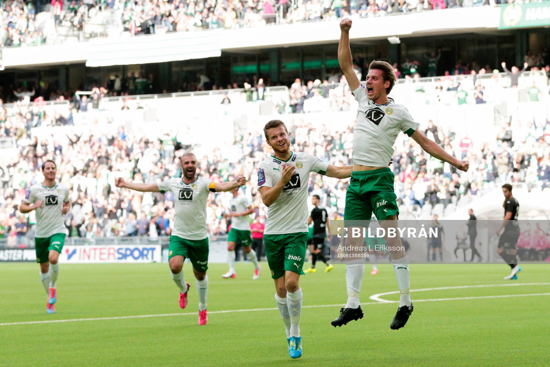 Hammarbys Måns Söderqvist och Jakob Orlov jublar