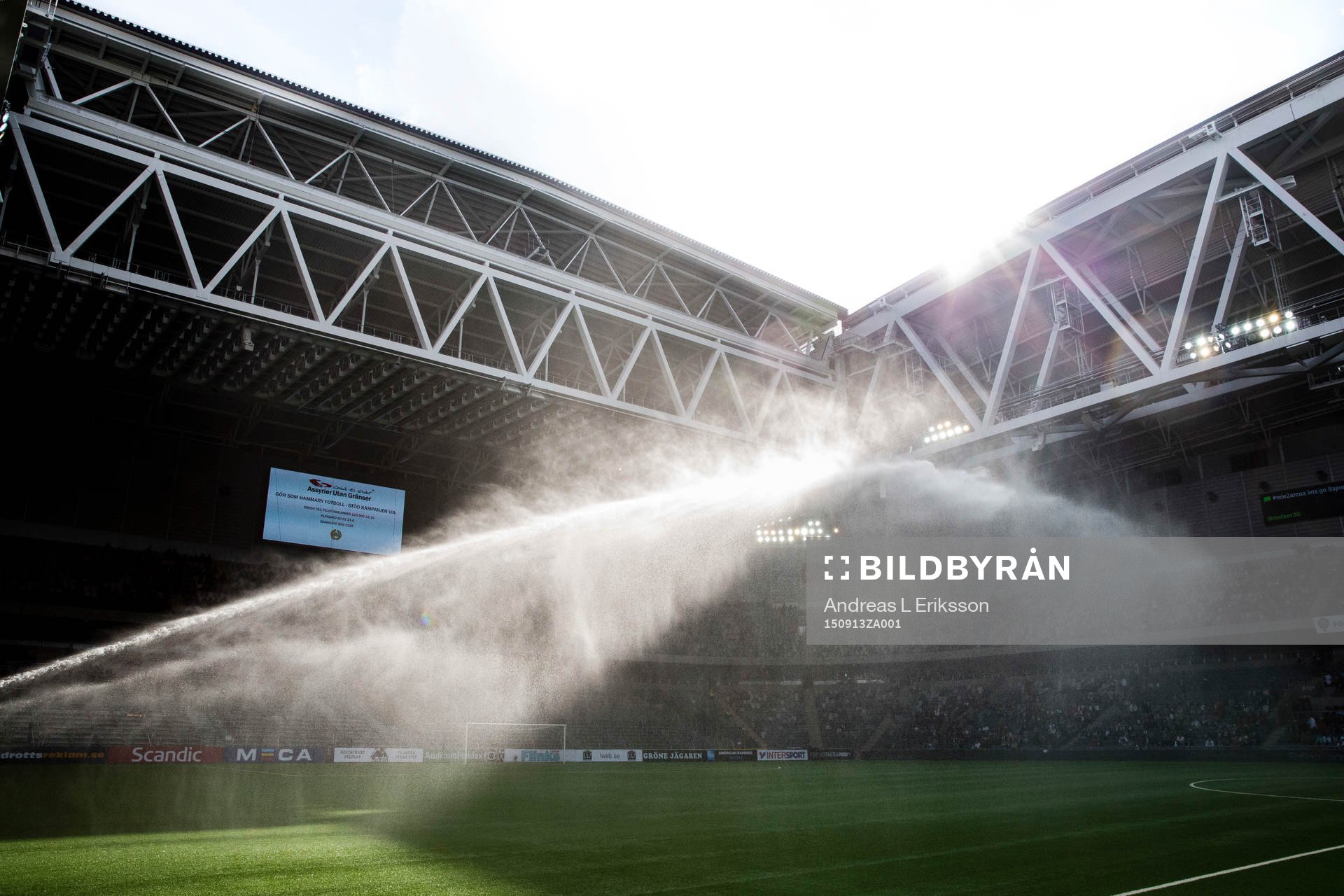 Bevattning av plan på Tele2 Arena
