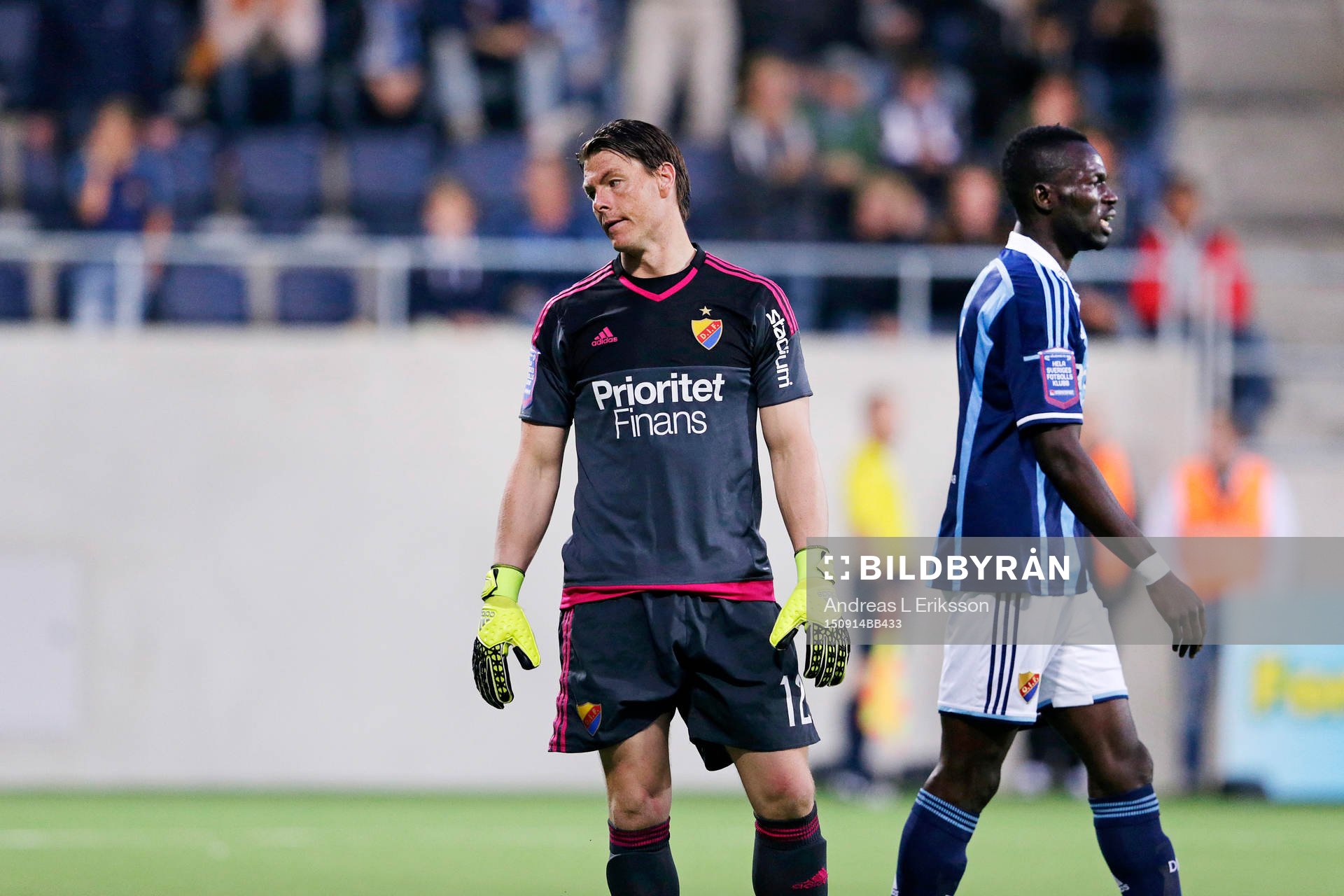 Djurgårdens målvakt Kenneth Høie och Mark Mayambela