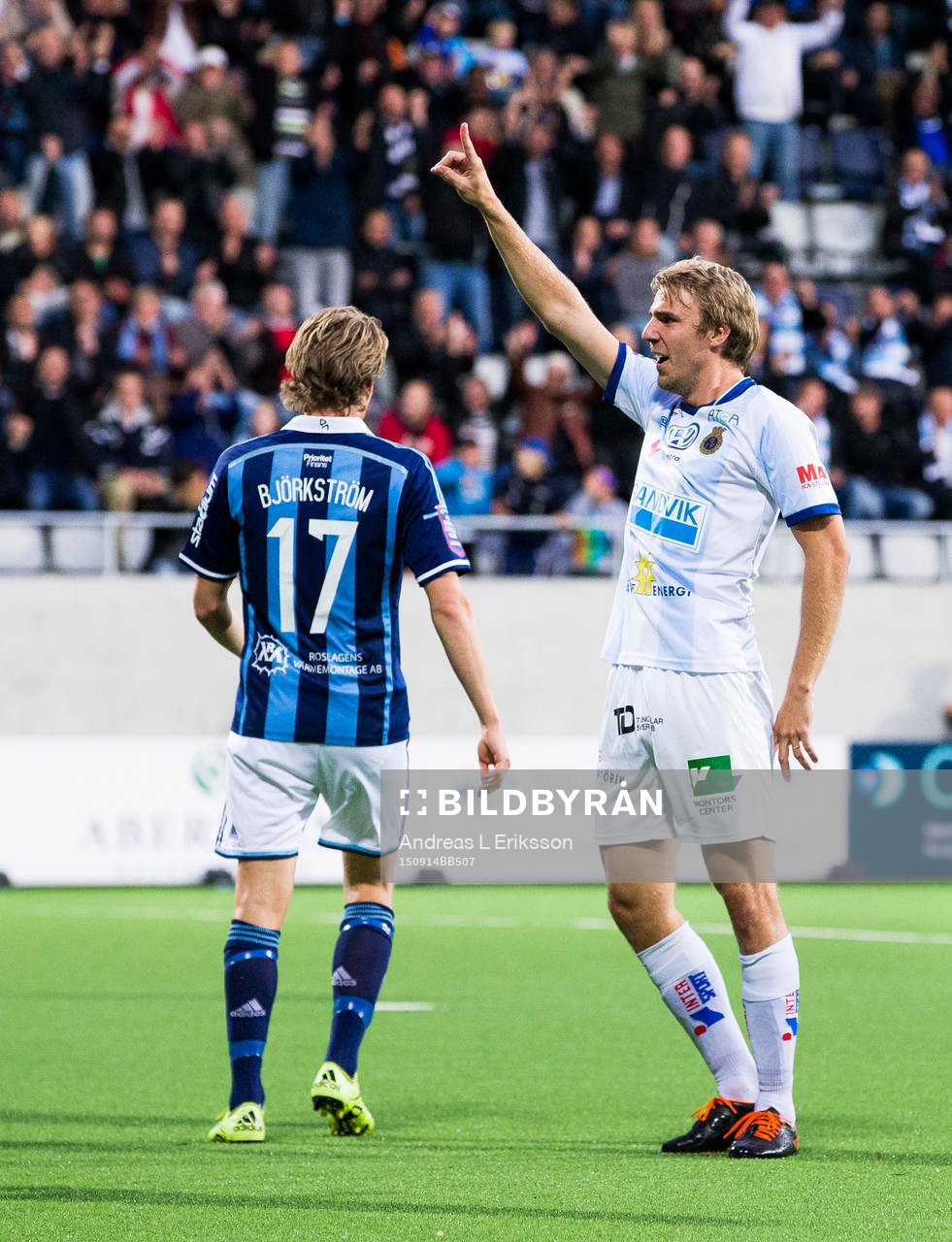 Gefles Johan Oremo jublar