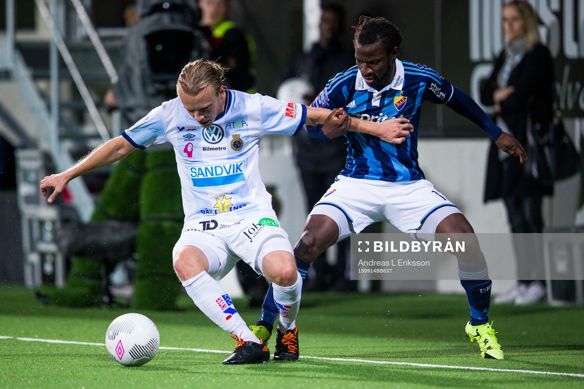 Gefles Jesper Florén och Djurgårdens Amadou Jawo