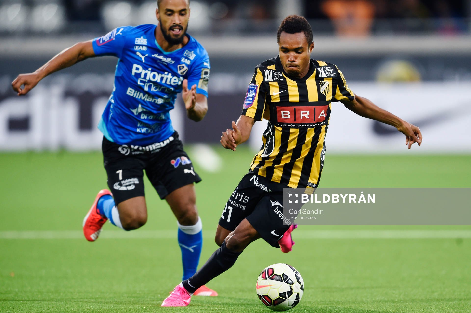 Halmstads Kristinn Steindorsson och Häckens Nasiru Mohammed