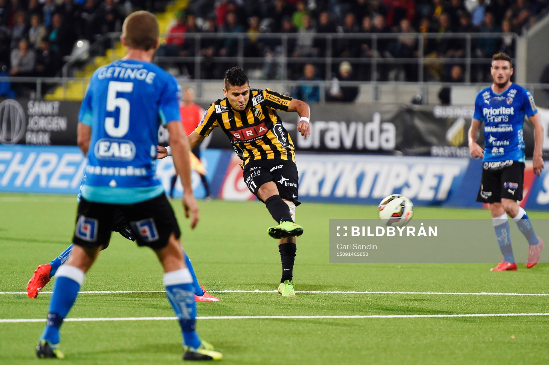 Häckens Paulo de Oliveira gör 2-1