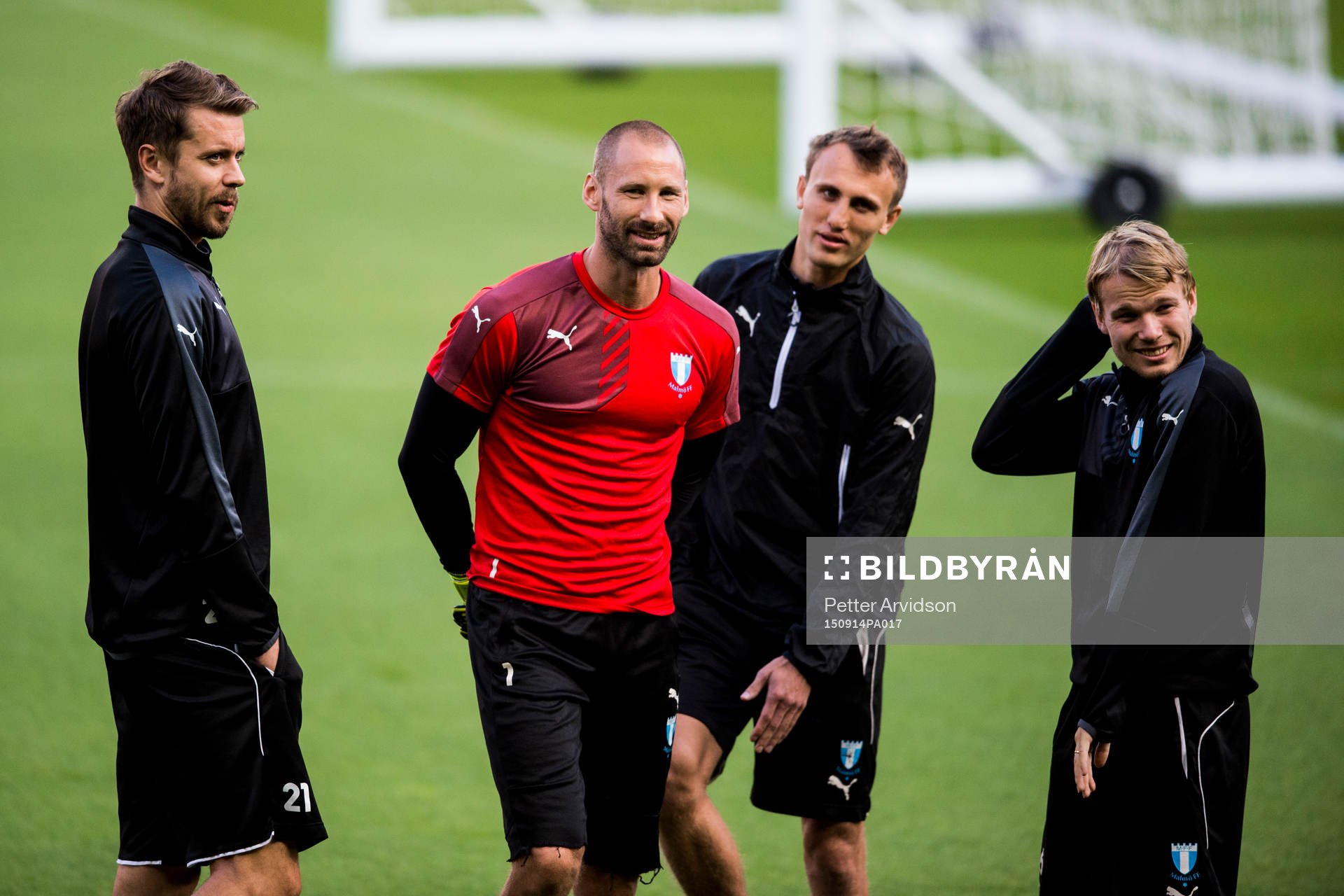Malmö FFs Kari Arnason, målvakt Johan Wiland, Magnus