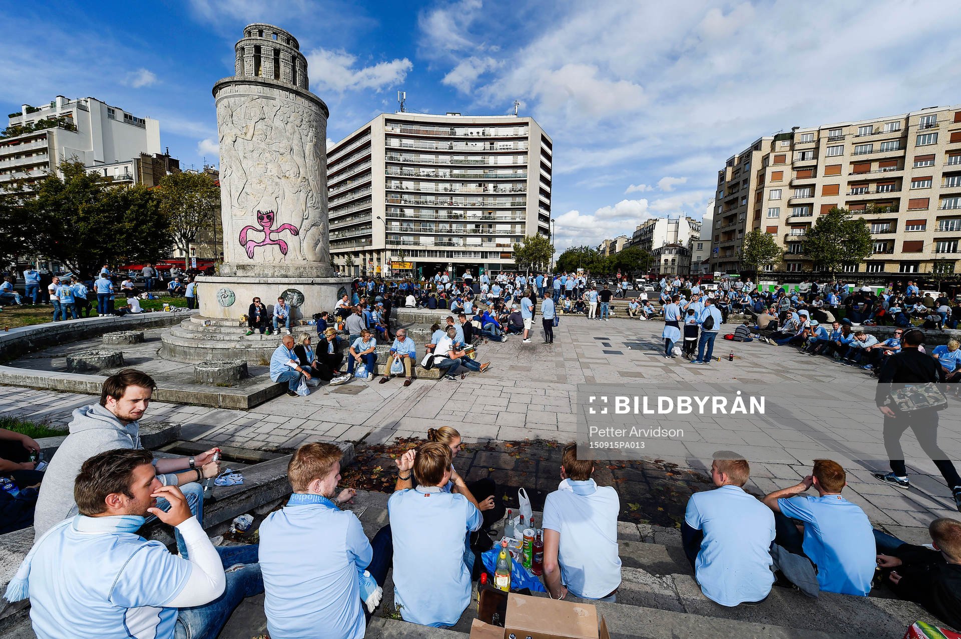 Supportrar till Malmö FF samlas