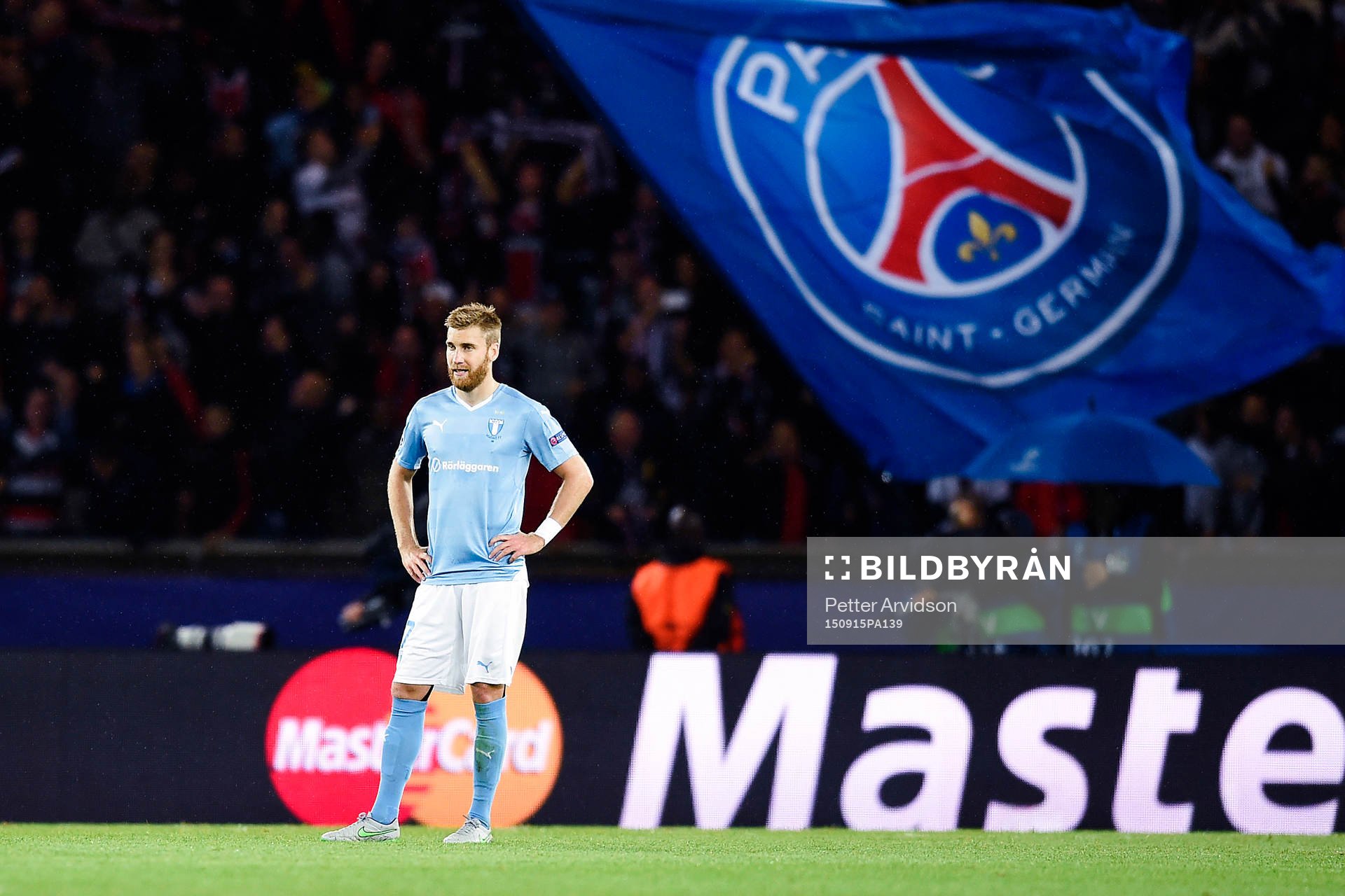 Malmö FFs Rasmus Bengtsson deppar