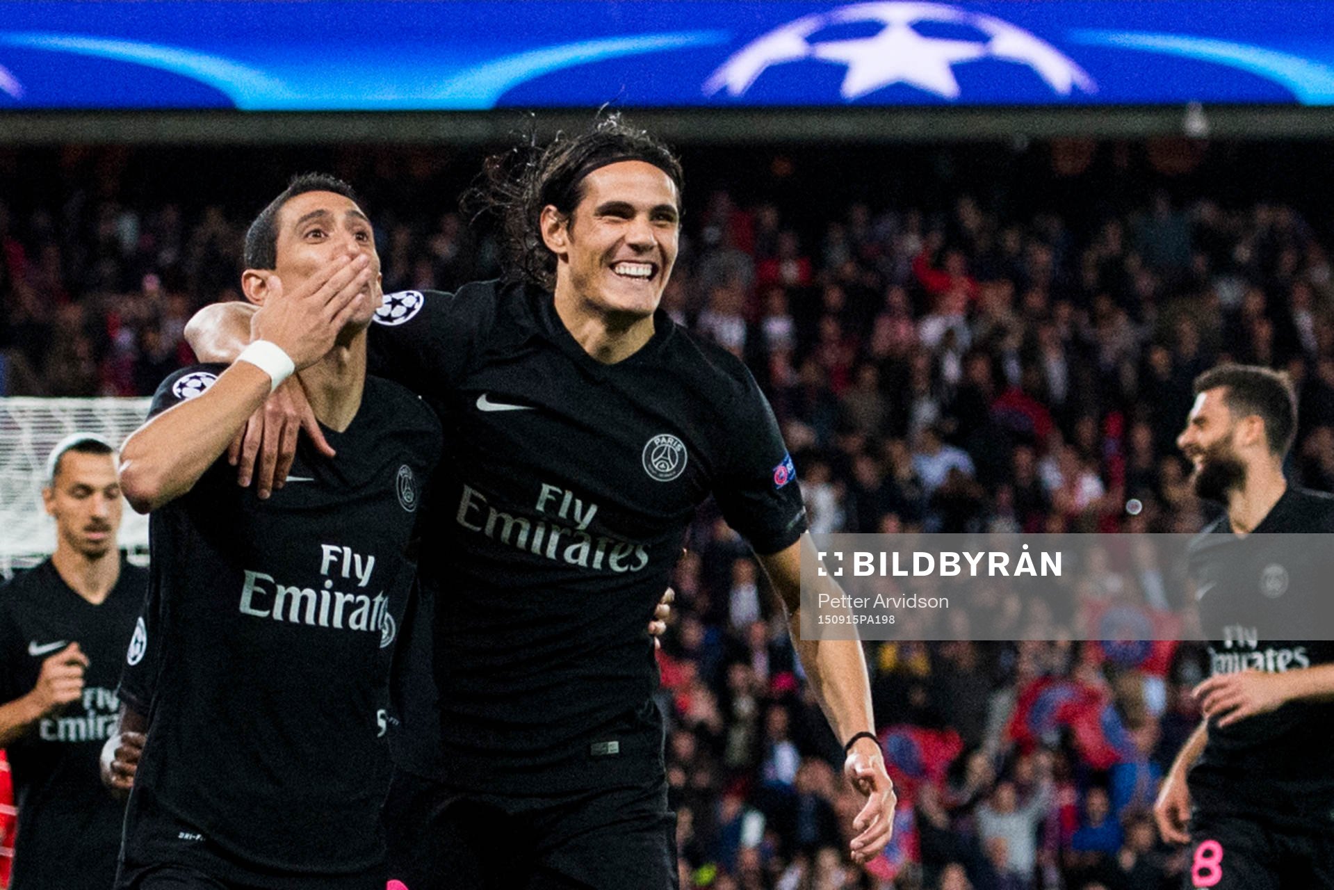 s Angel Di Maria och Edison Cavani jublar
