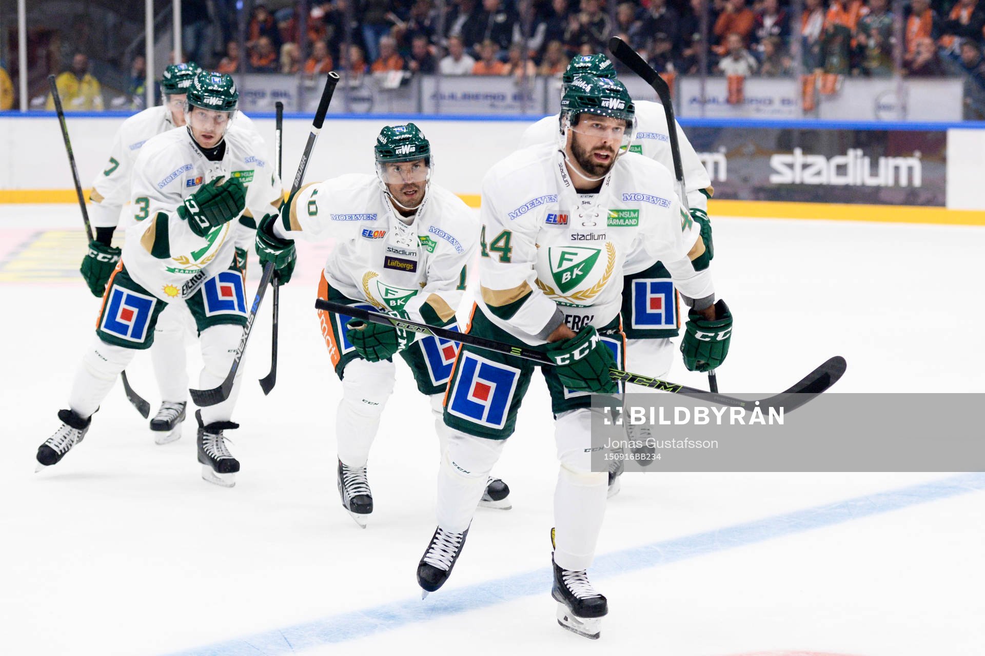 Färjestads Milan Gulas jublar