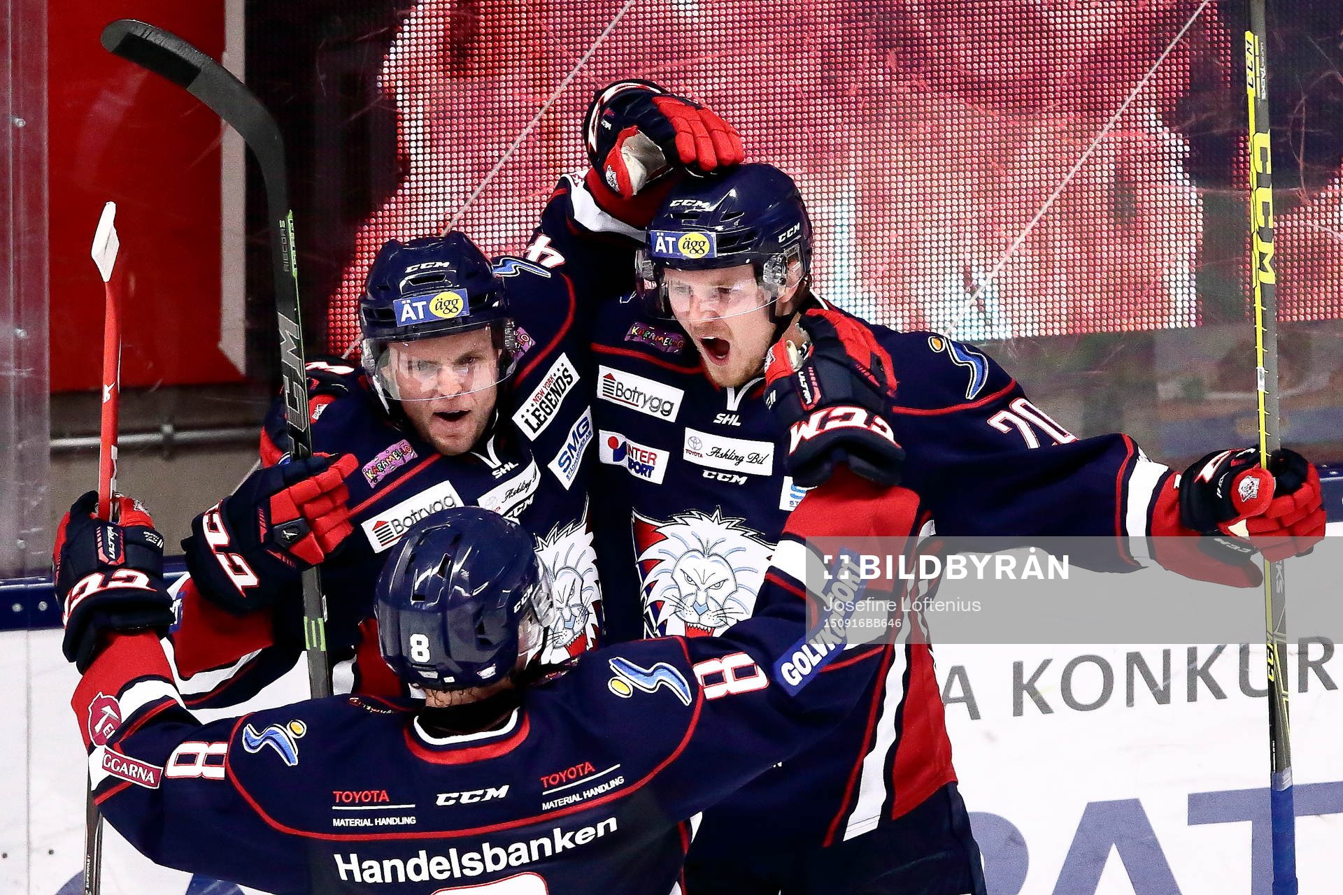 Linköpings Gustav Forsling och Nick Sörensen jublar