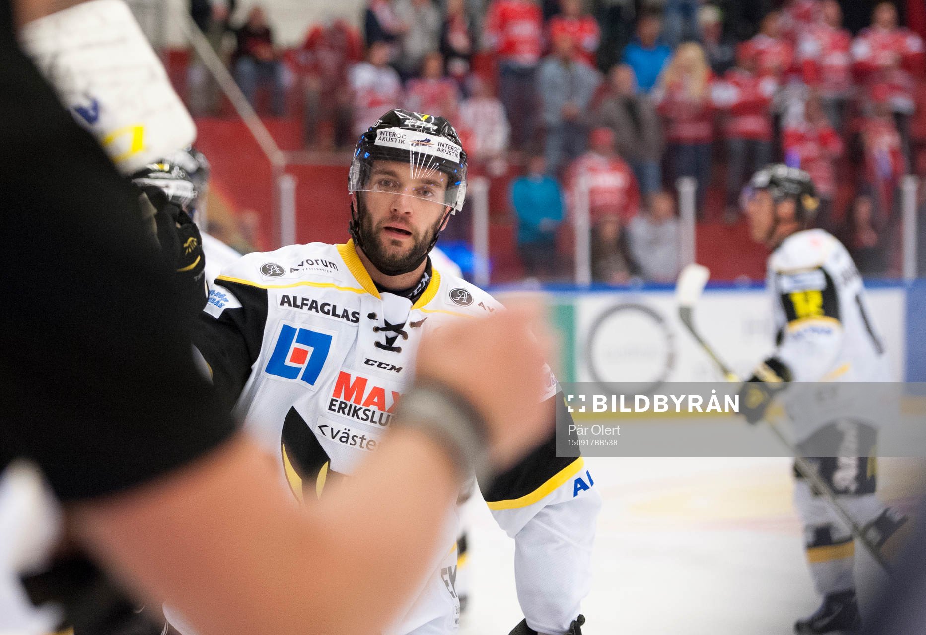 Västerås Charlie Cook  jublar