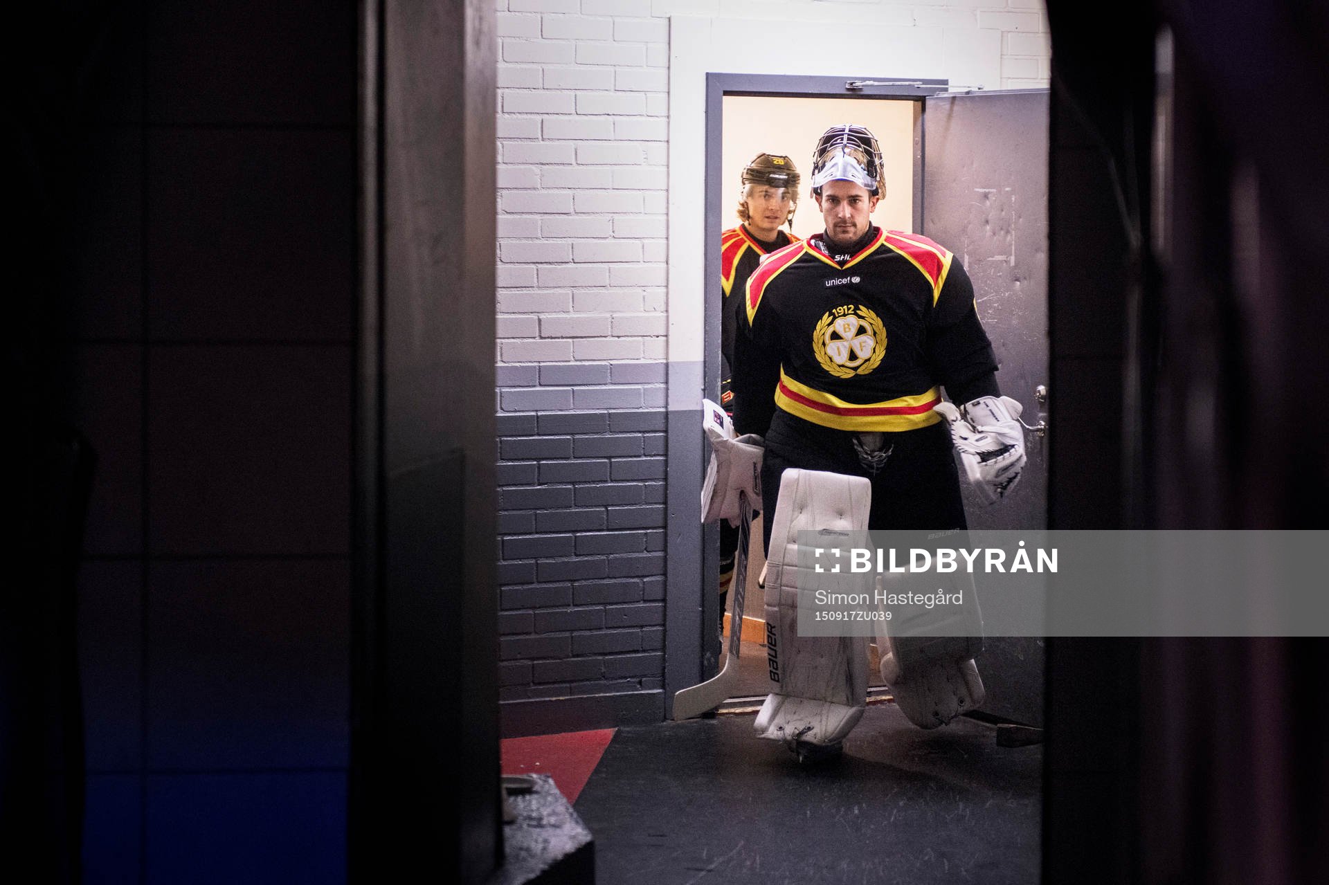 Brynäs målvakt Bernhard Starkbaum  och Adam Brodecki