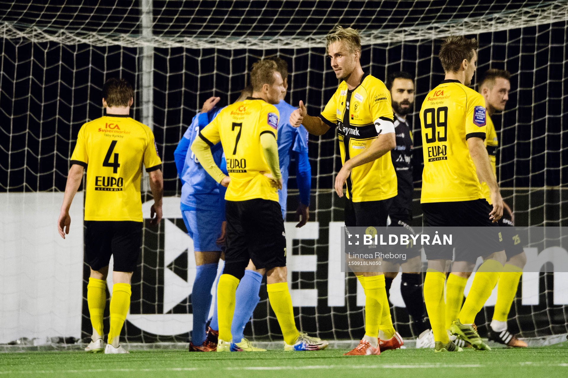 Frej Täbys Johannes Gustafsson gör tumme upp