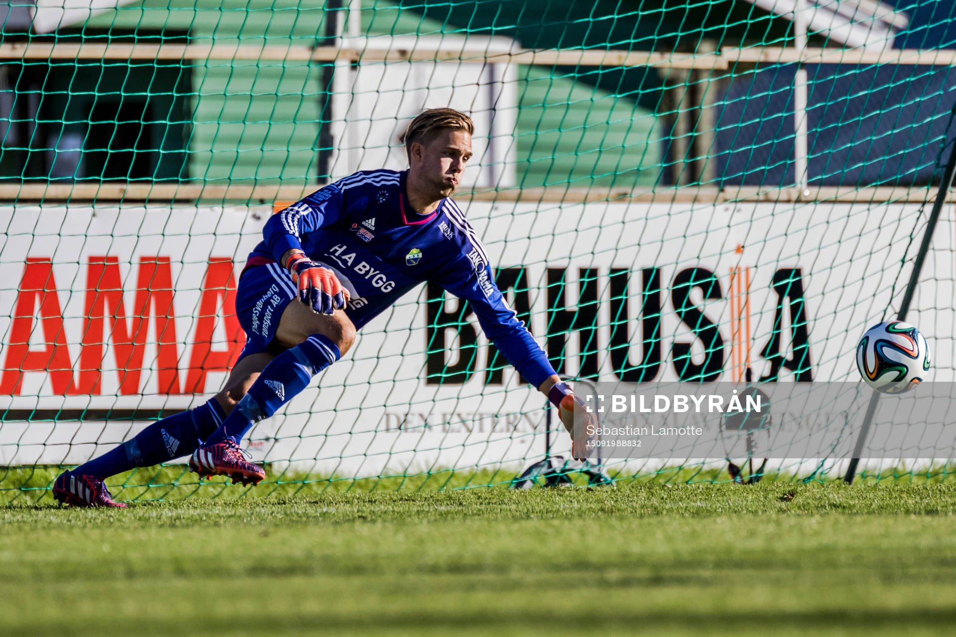 Ljungskiles målvakt Jonathan Johansson