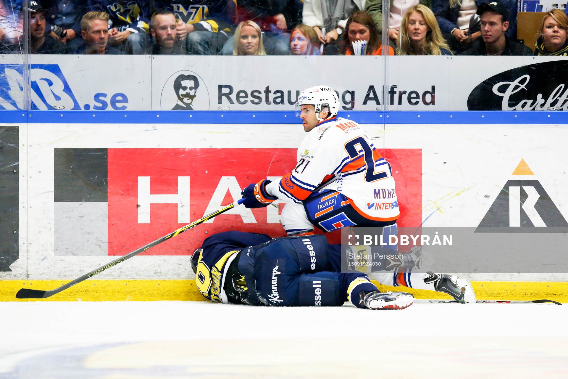 s Anton Bengtsson och Växjös Cory Murphy