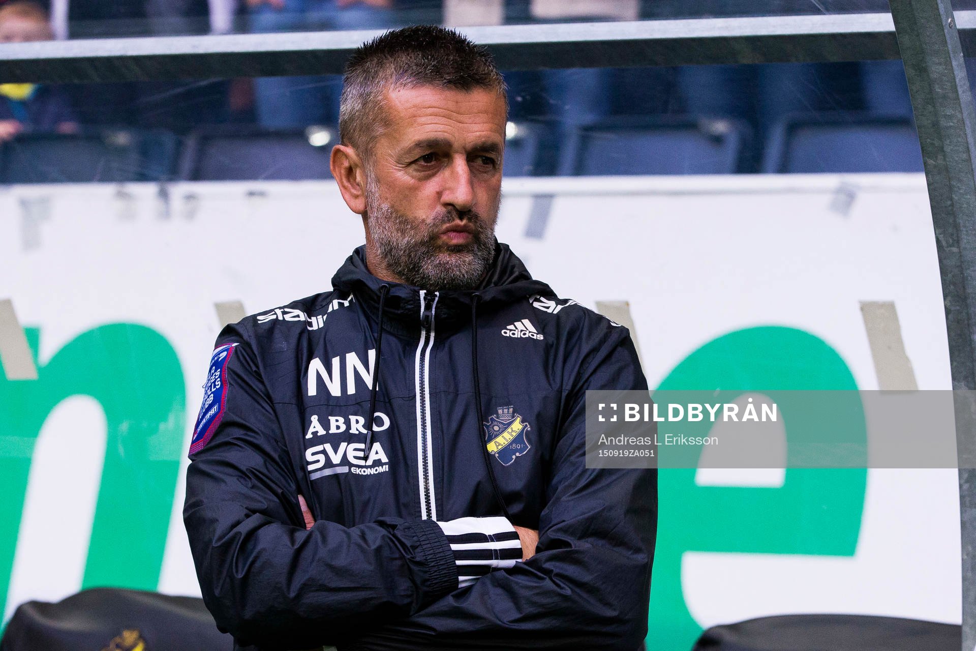 s assisterande tränare Nebojsa Novakovic