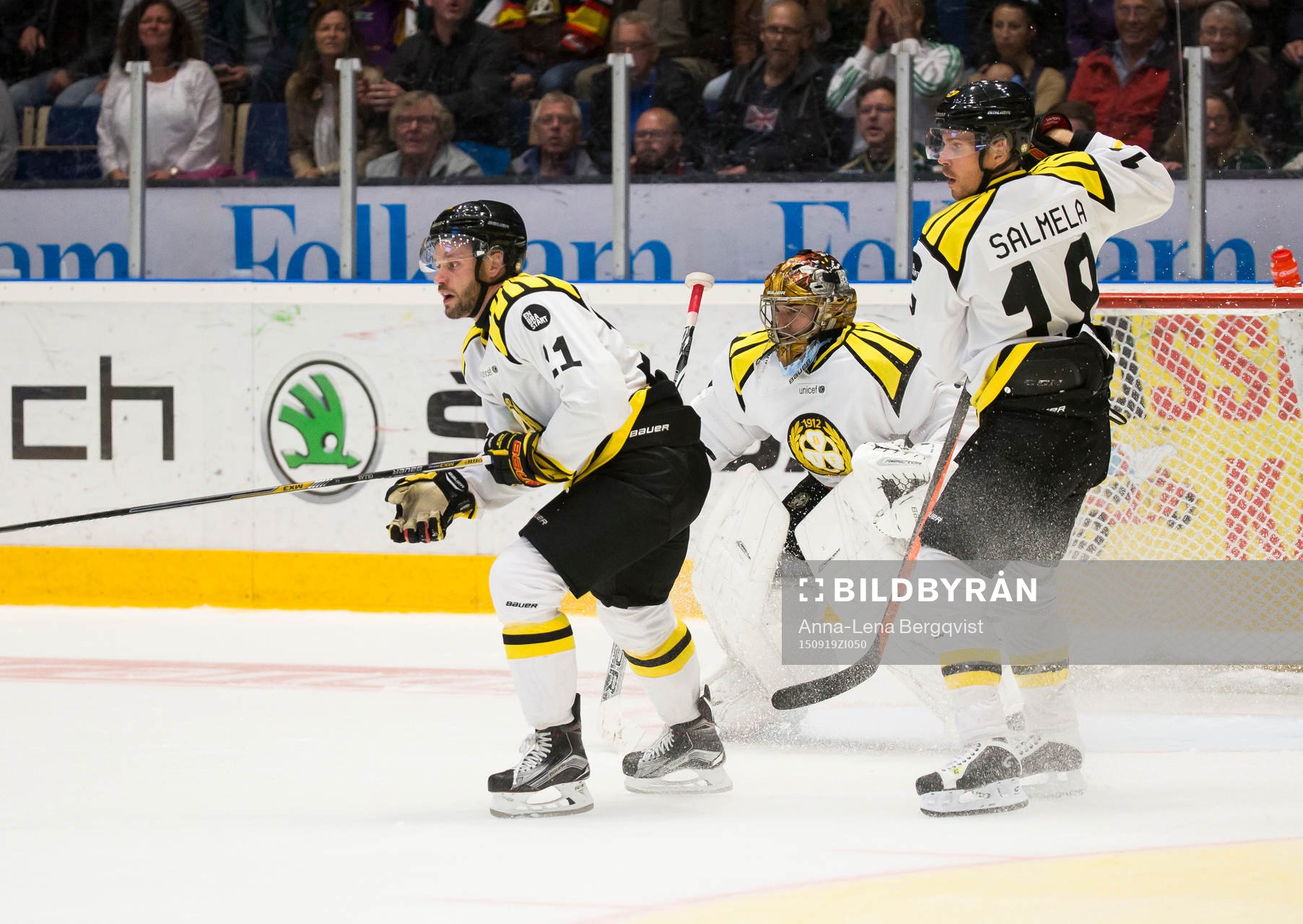 Brynäs Jesper Ollas, målvakt Bernhard Starkbaum   och