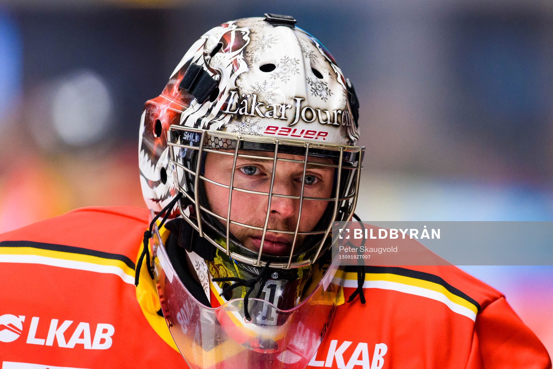 Luleås målvakt Daniel Larsson på uppvärmningen