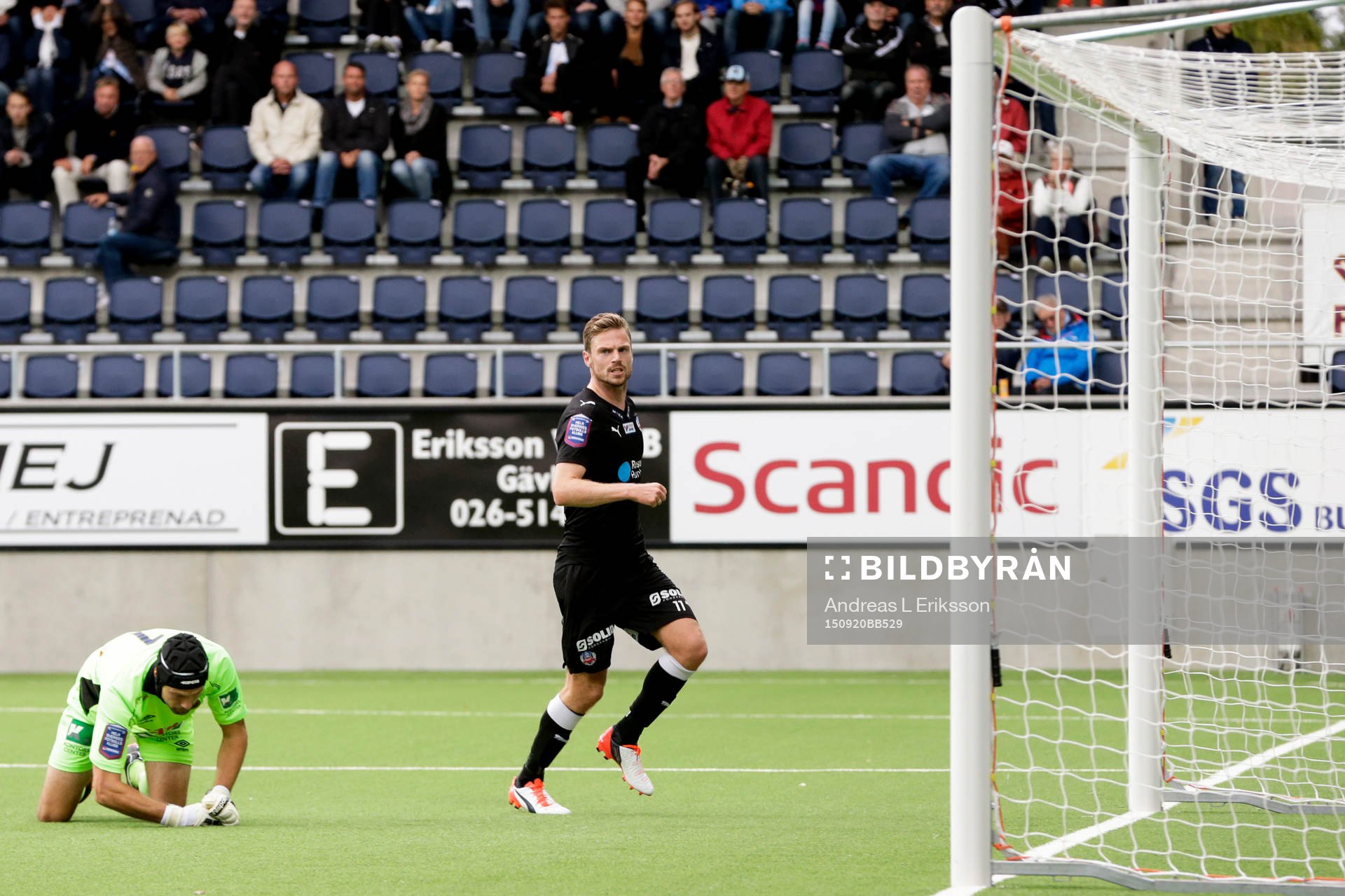 Helsingborgs Arnór Smárason reducerar till 2-1 bakom