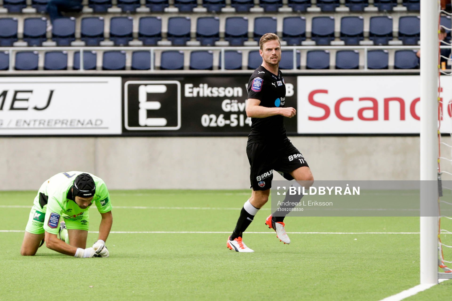 Helsingborgs Arnór Smárason reducerar till 2-1 bakom