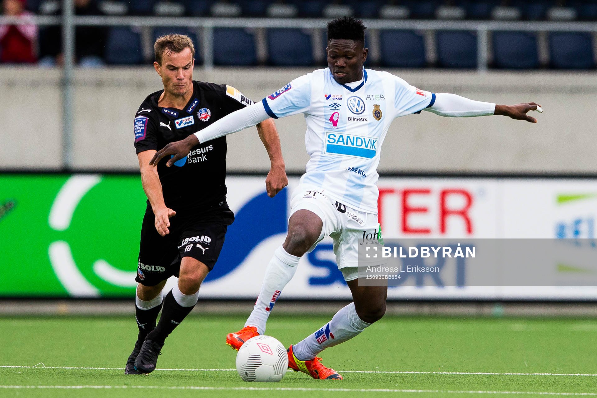 Helsingborgs Anton Wede jagar Gefles Kwame Bonsu