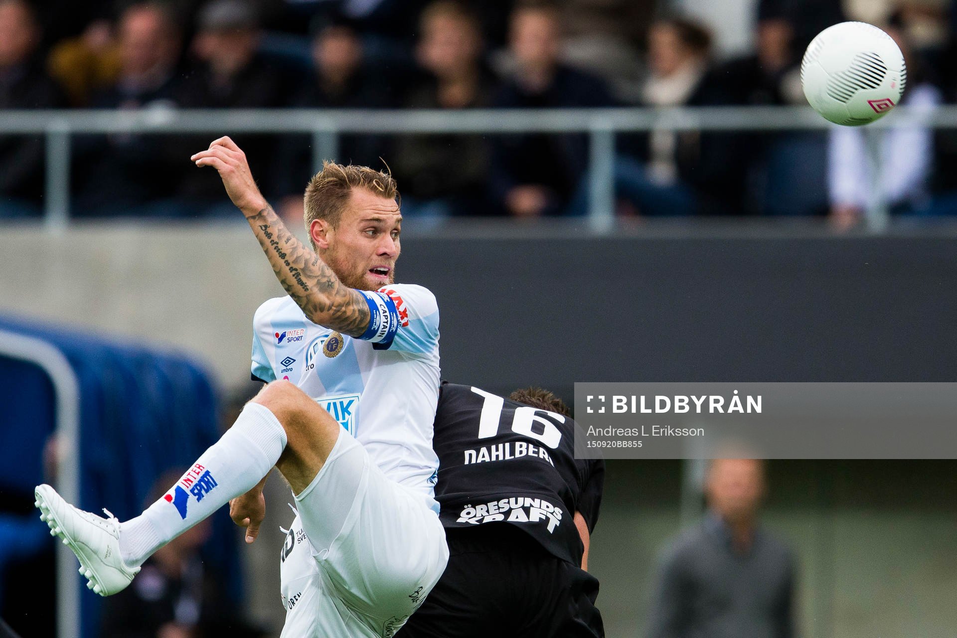 Gefles David Fällman i en nickduell med Helsingborgs