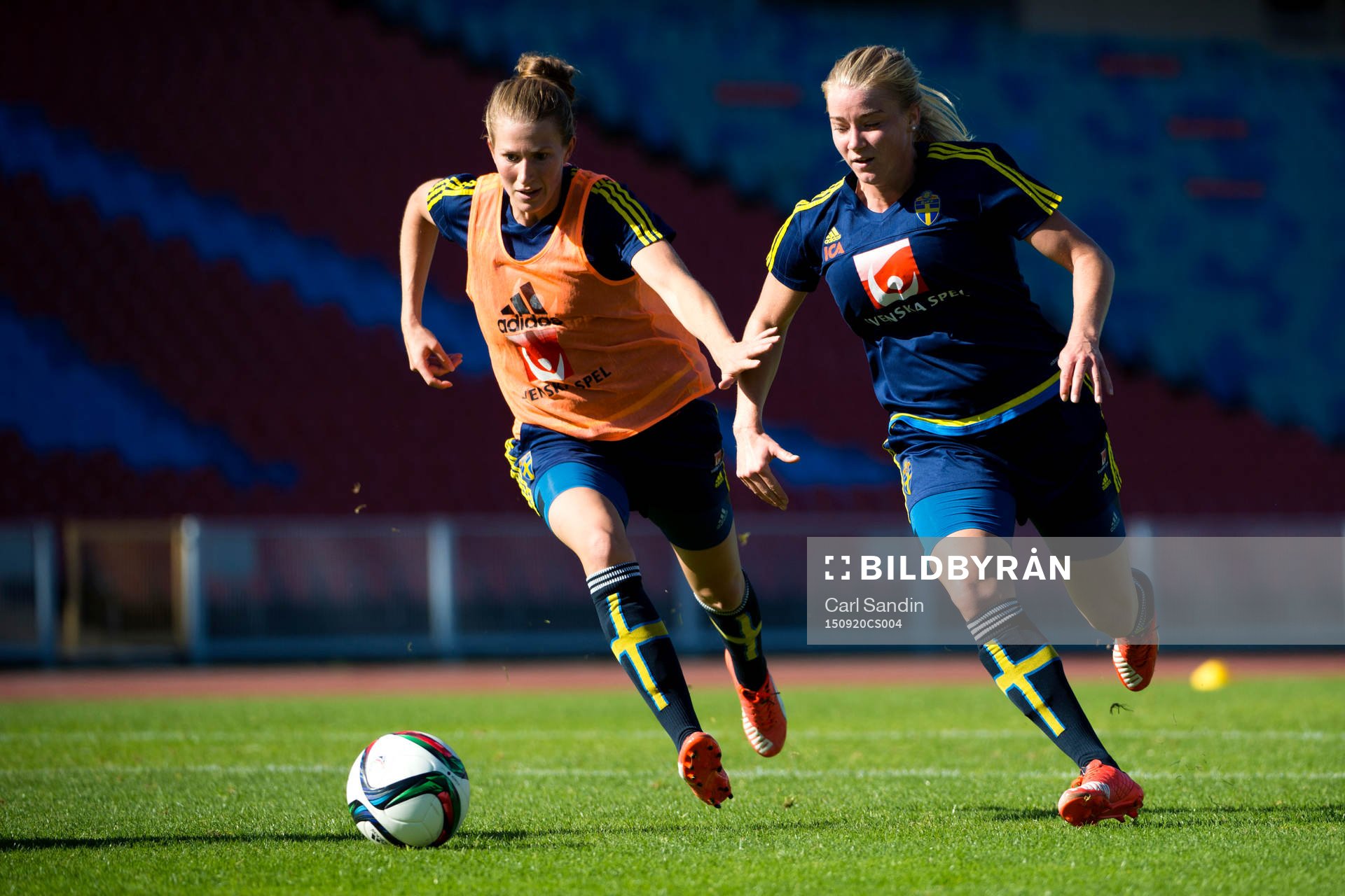 Sveriges Emma Berglund och Jenny Hjohlman