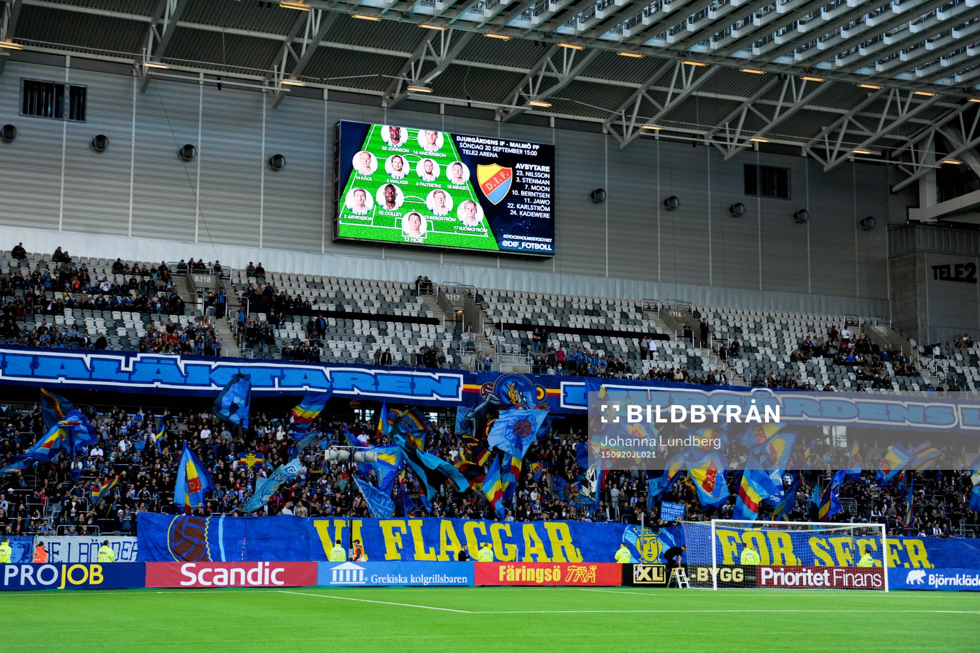 Djurgårdens supportrar med tifo