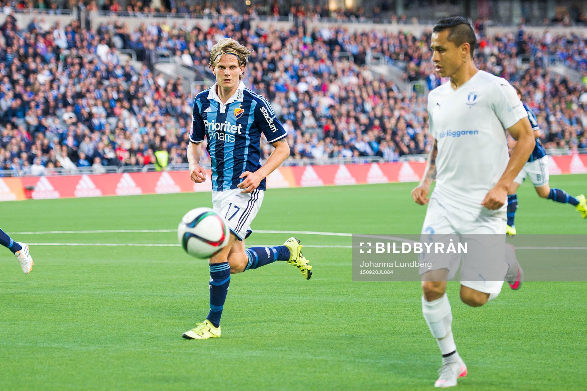 Djurgårdens Tim Björkström och Malmös Victor Yoshimar