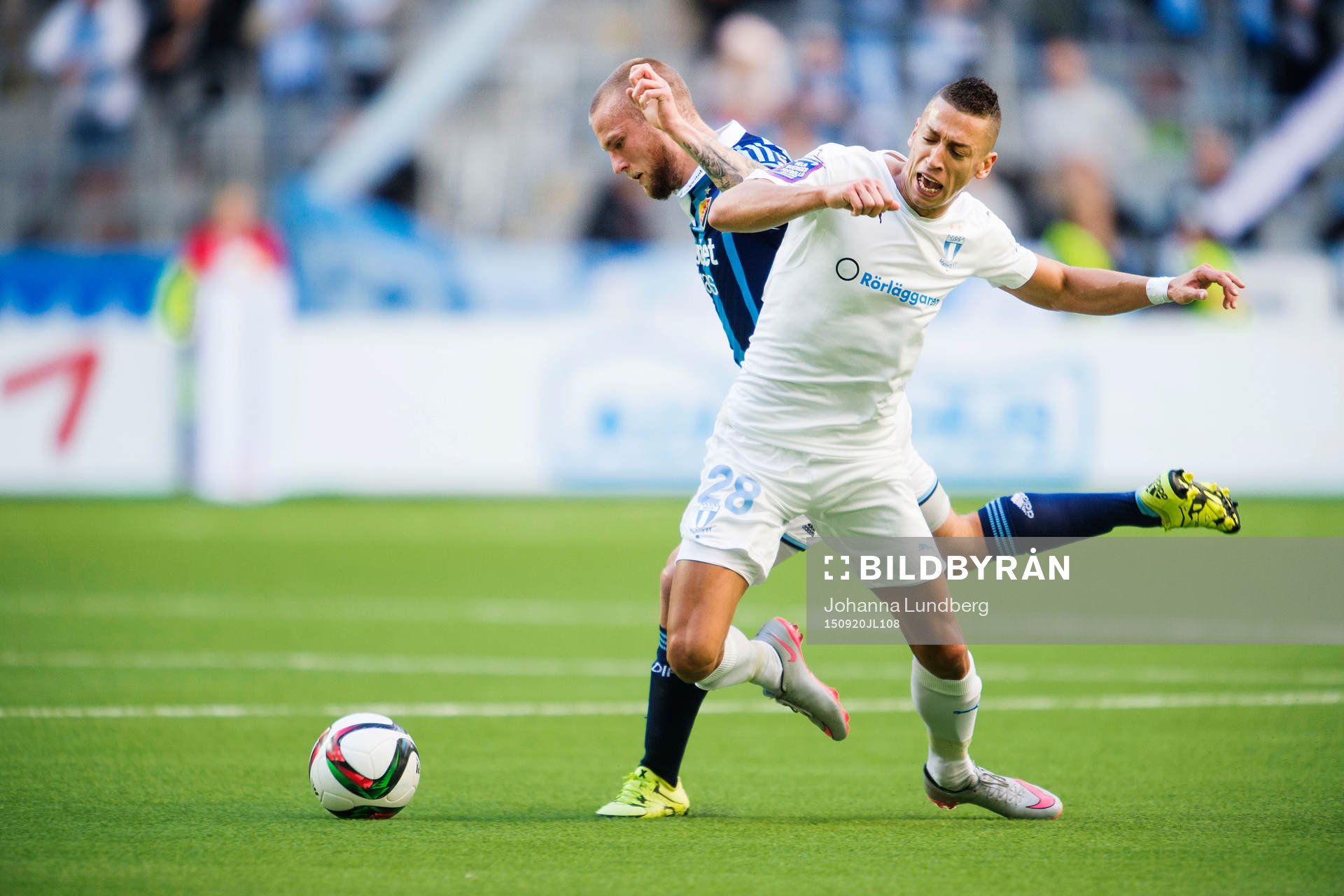 Djurgårdens Alexander Faltsetas och Malmös Nikola Djurdjic
