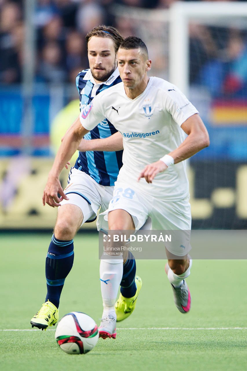 Malmös Nikola Djurdjic och Djurgårdens Kevin Walker