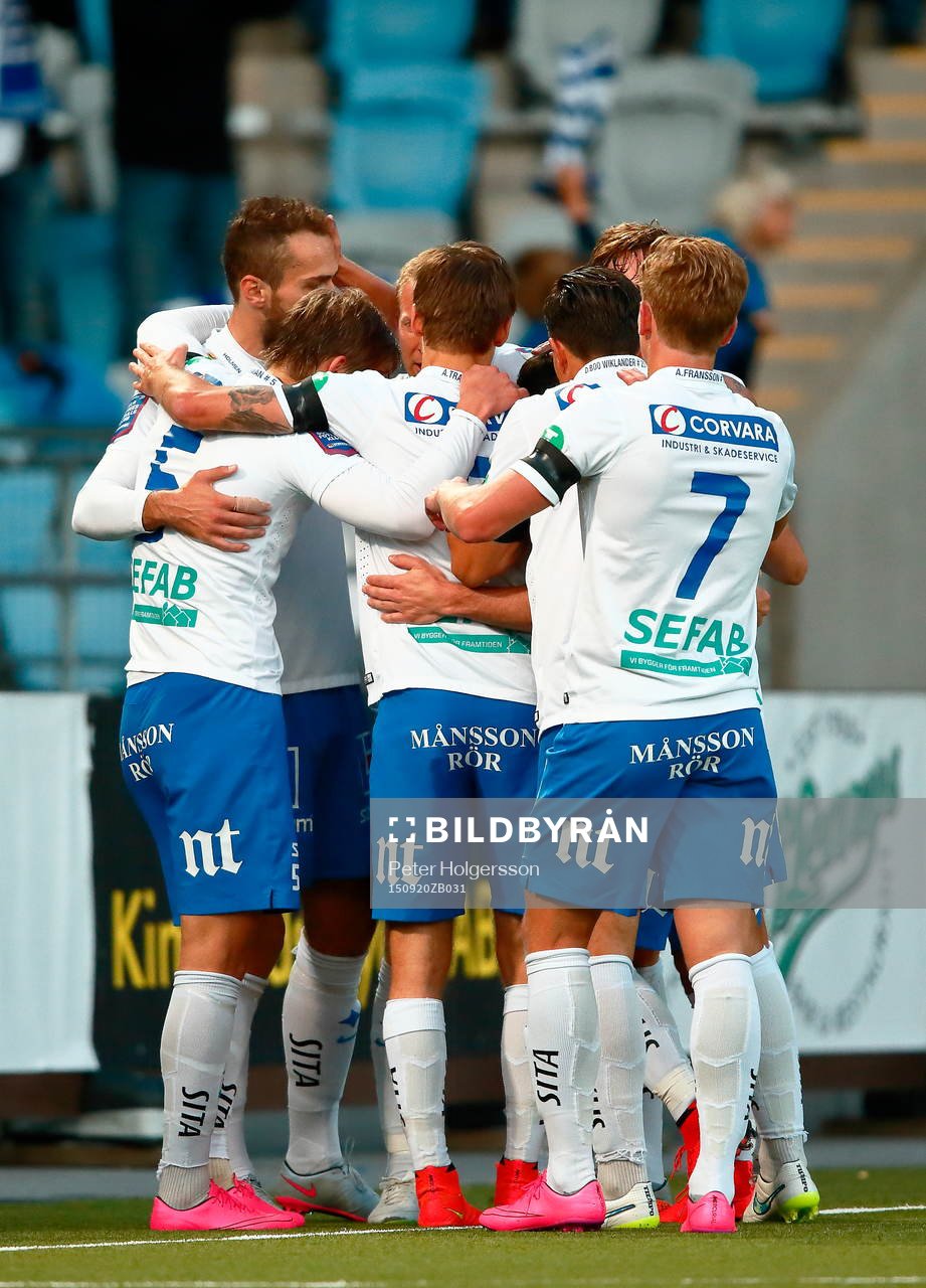 Norrköpings spelare jublar