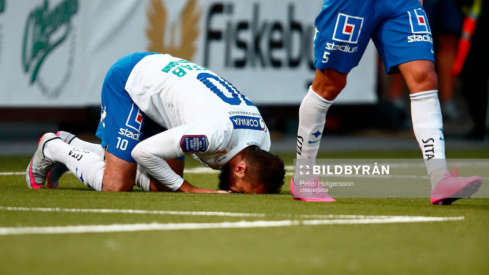 Den starkt troende Norrköpings Emir Kujovic tackar högre