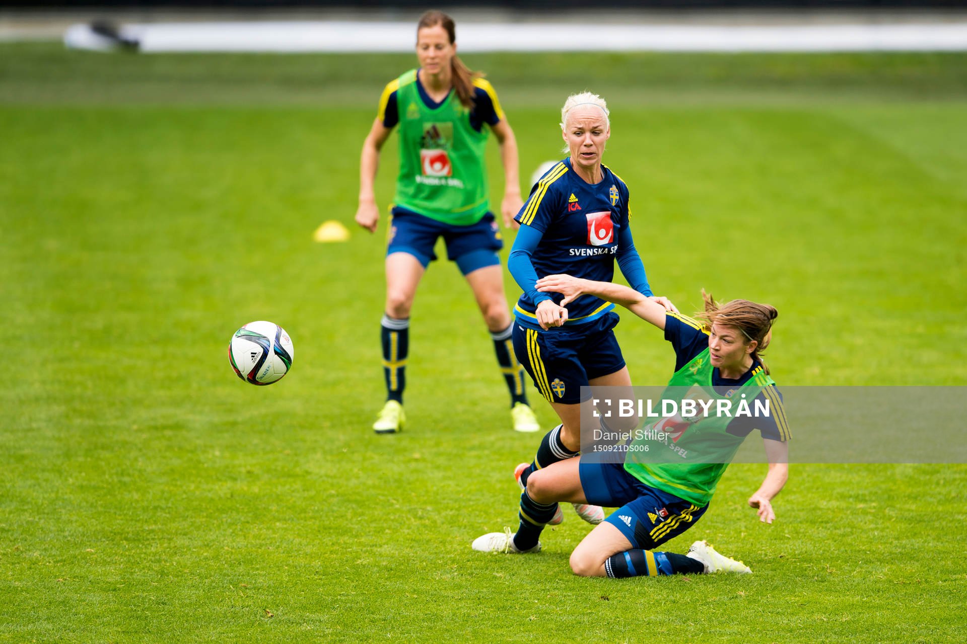 Lotta Schelin, Caroline Seger och Pauline Hammarlund