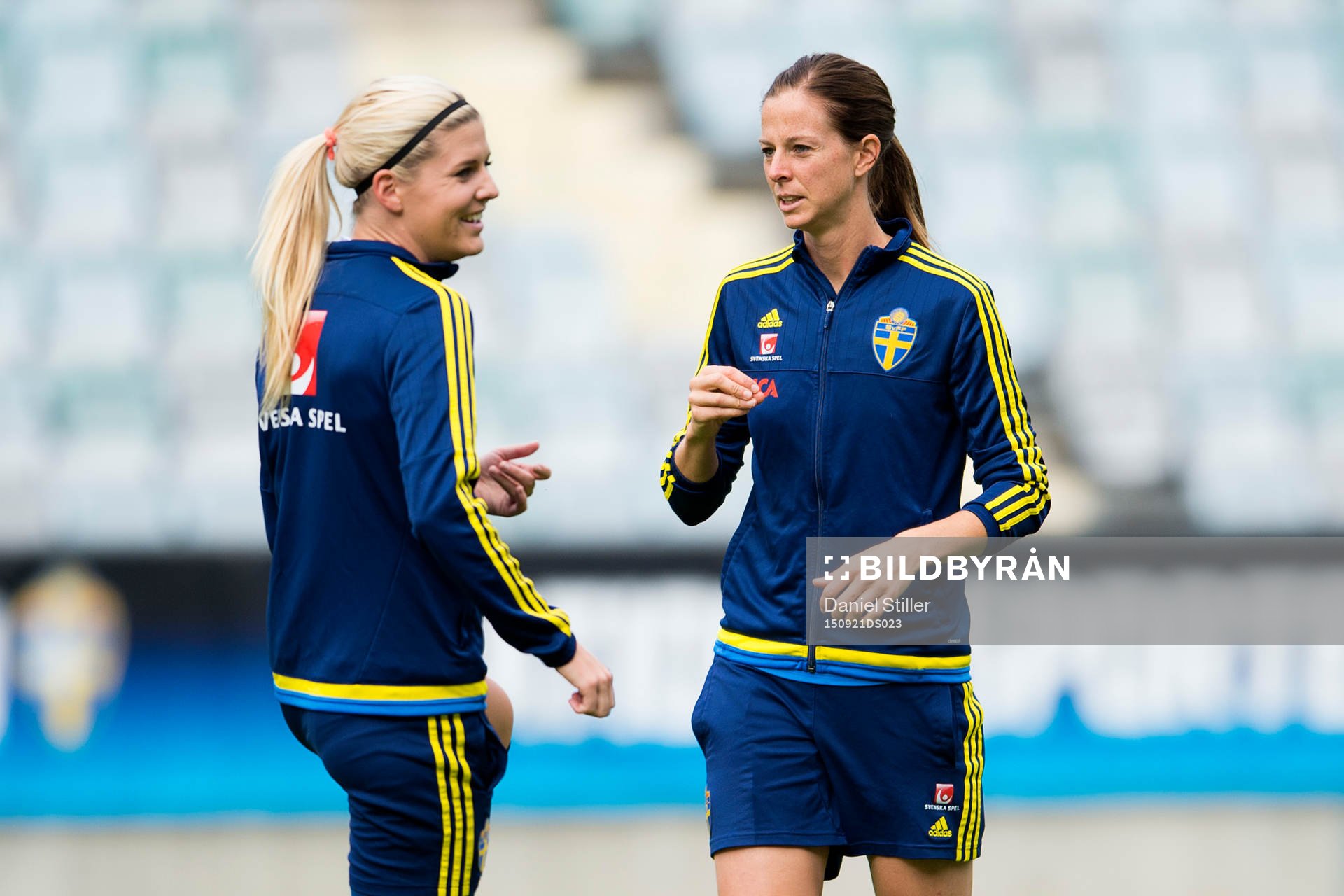 Olivia Schough och Lotta Schelin