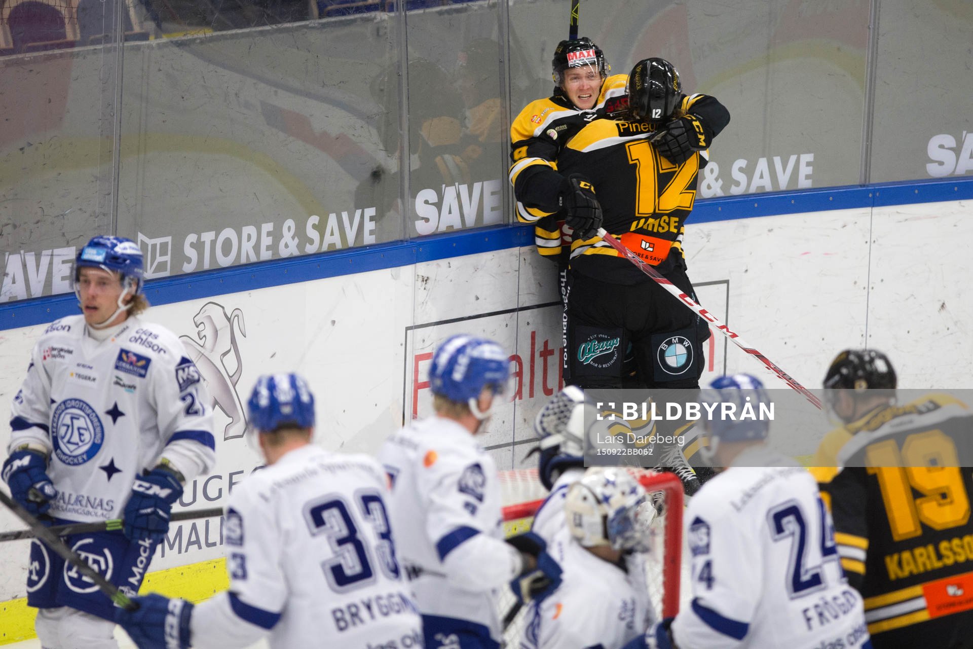 Panterns Kim Johansson gör 1-0 bakom och jublar här