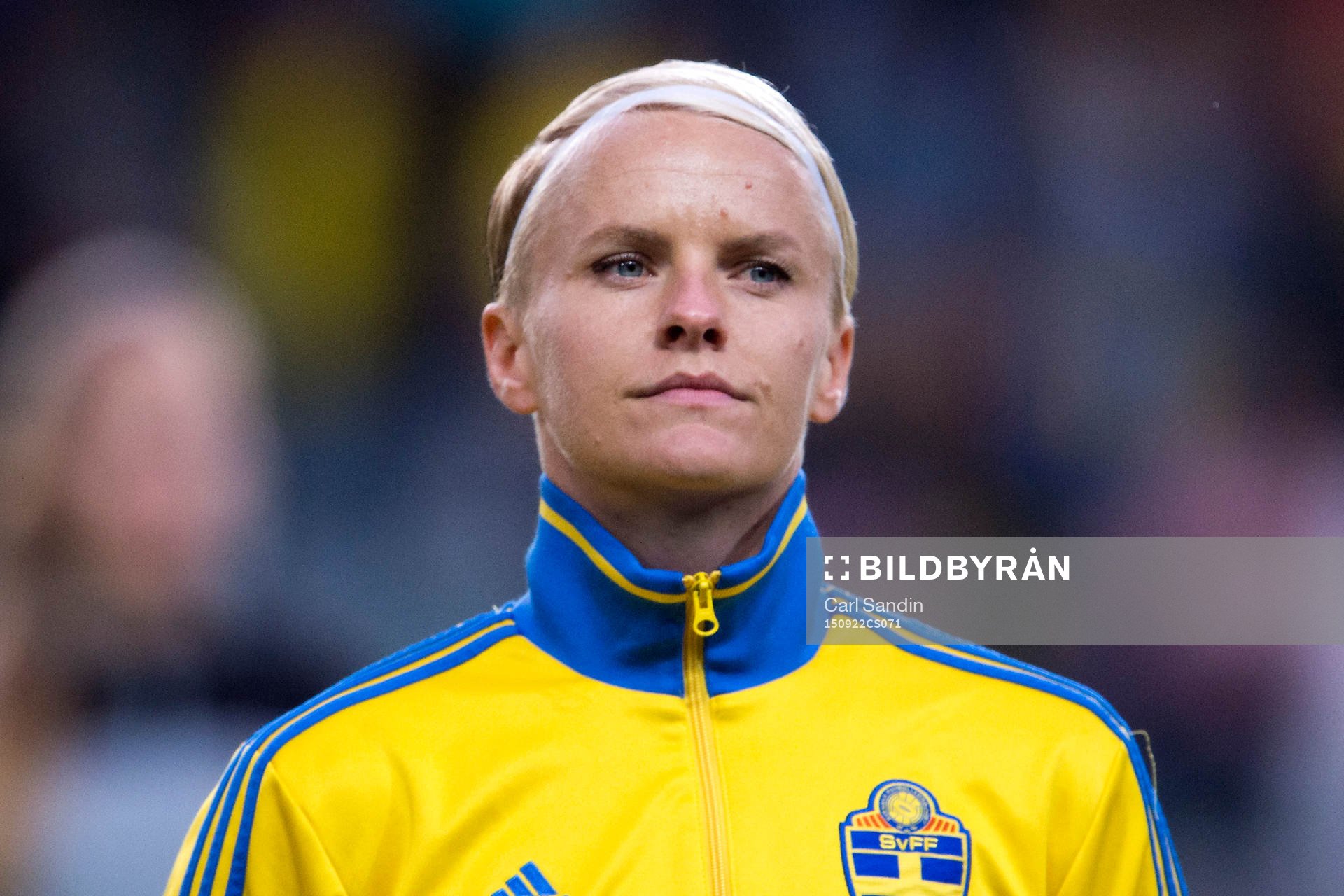 Sveriges Nilla Fischer vid lineup innan EM-kvalmatchen i